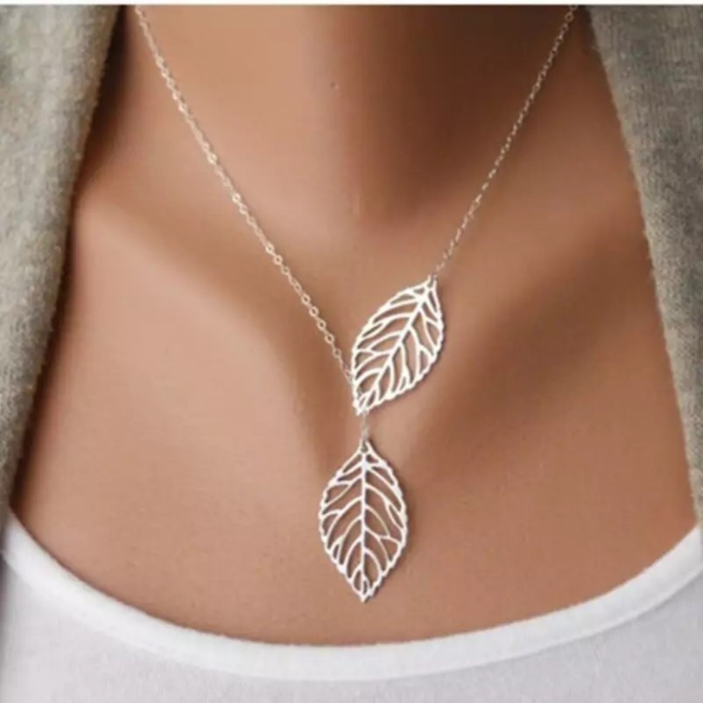 SET Gold or Silver Leaf Necklace - Picture 3 of 6